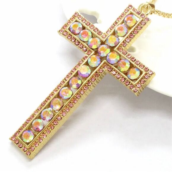 Gorgeous Gold Cross Necklace - Picture 3 of 4